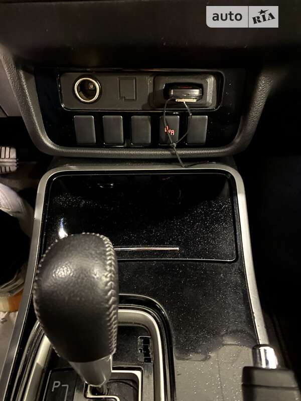 Позашляховик / Кросовер Mitsubishi Outlander 2017 в Вінниці