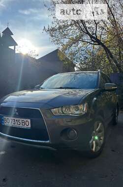 Позашляховик / Кросовер Mitsubishi Outlander 2010 в Хмельницькому