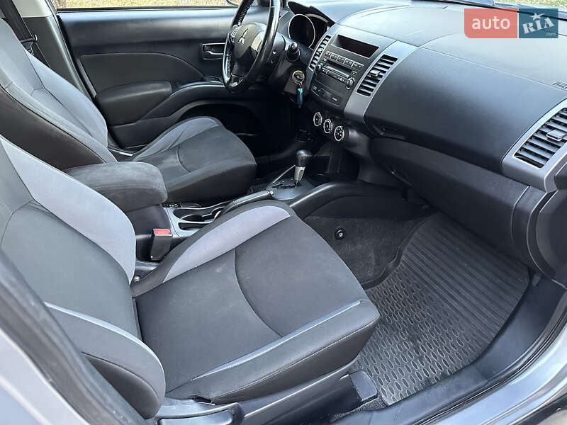 Позашляховик / Кросовер Mitsubishi Outlander 2010 в Коростишеві