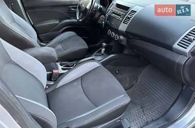 Внедорожник / Кроссовер Mitsubishi Outlander 2010 в Коростышеве