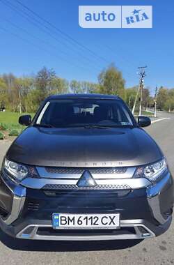 Позашляховик / Кросовер Mitsubishi Outlander 2020 в Києві