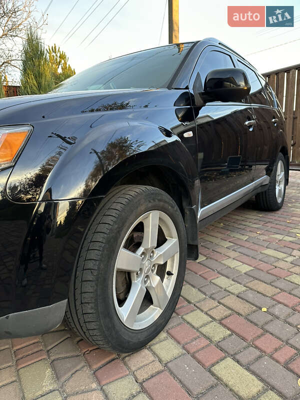 Внедорожник / Кроссовер Mitsubishi Outlander 2007 в Запорожье