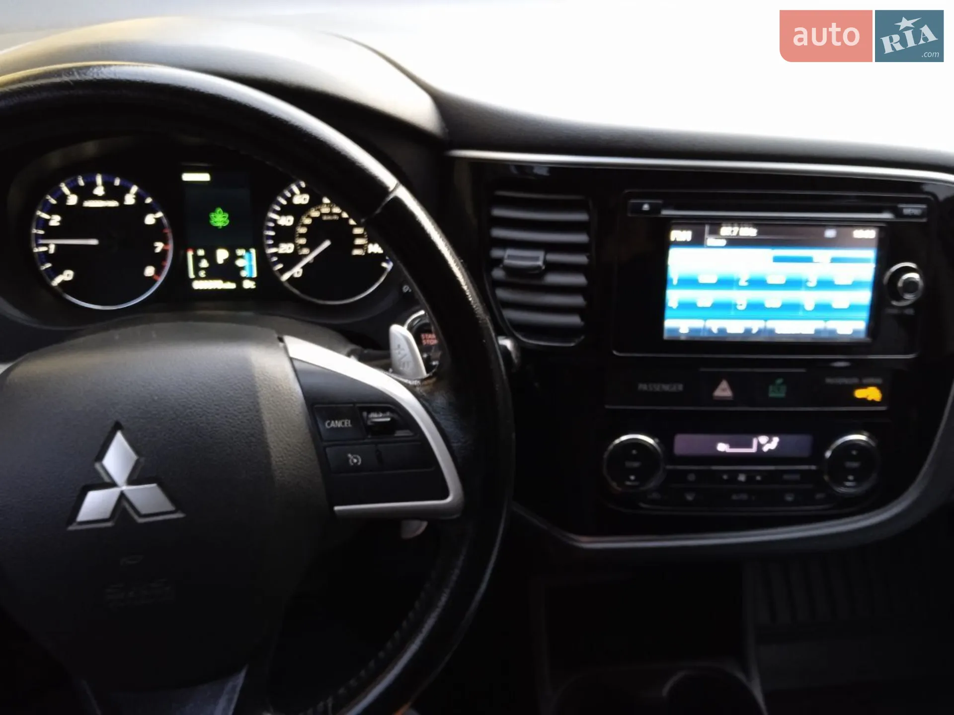 2013 Mitsubishi Outlander - мініатюра 12