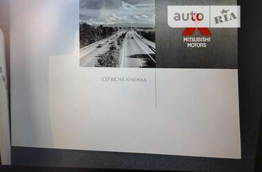 Внедорожник / Кроссовер Mitsubishi Outlander 2022 в Киеве