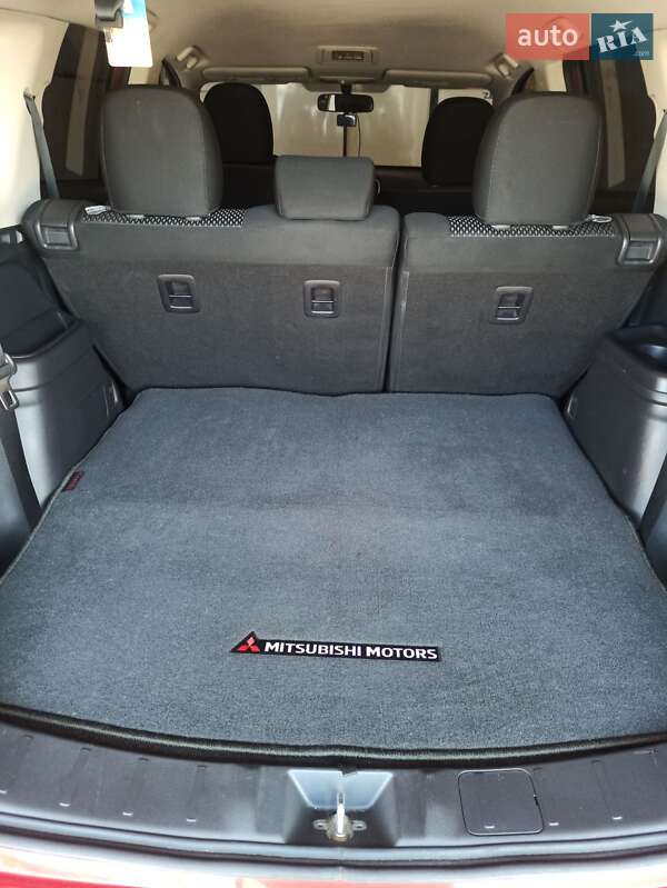 Внедорожник / Кроссовер Mitsubishi Outlander 2019 в Днепре фото 20 Внедорожник / Кроссовер Mitsubishi Outlander 2019 в Днепре