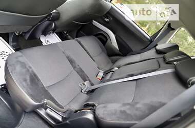 Позашляховик / Кросовер Mitsubishi Outlander 2010 в 