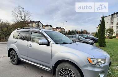 Позашляховик / Кросовер Mitsubishi Outlander 2011 в Рівному