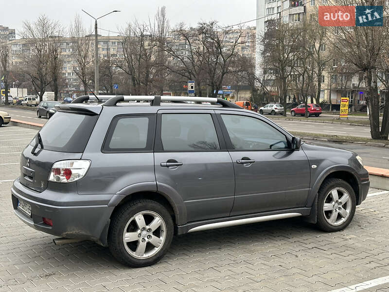 Mitsubishi Outlander 2008