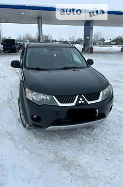 Внедорожник / Кроссовер Mitsubishi Outlander 2008 в Турийске