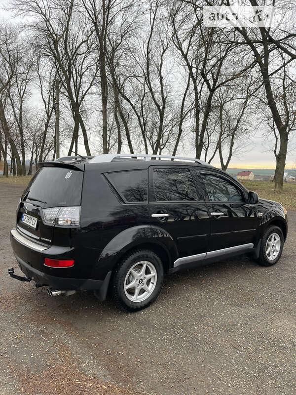 Позашляховик / Кросовер Mitsubishi Outlander 2007 в Чернівцях