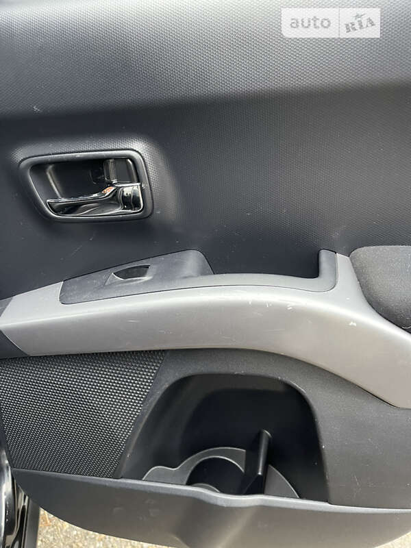 Позашляховик / Кросовер Mitsubishi Outlander 2007 в Чернівцях