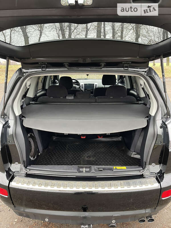 Позашляховик / Кросовер Mitsubishi Outlander 2007 в Чернівцях