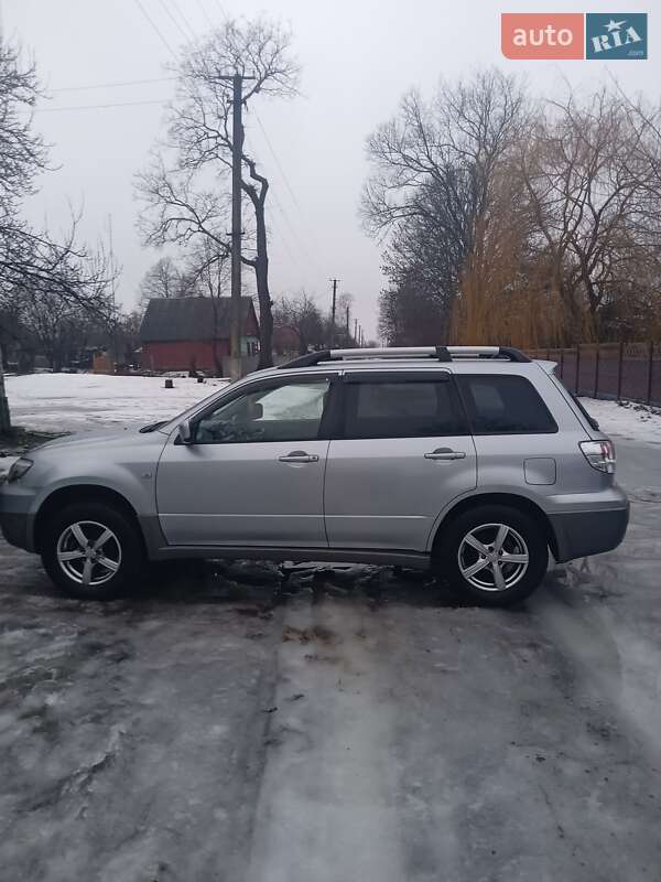 Позашляховик / Кросовер Mitsubishi Outlander 2003 в Богодухіву