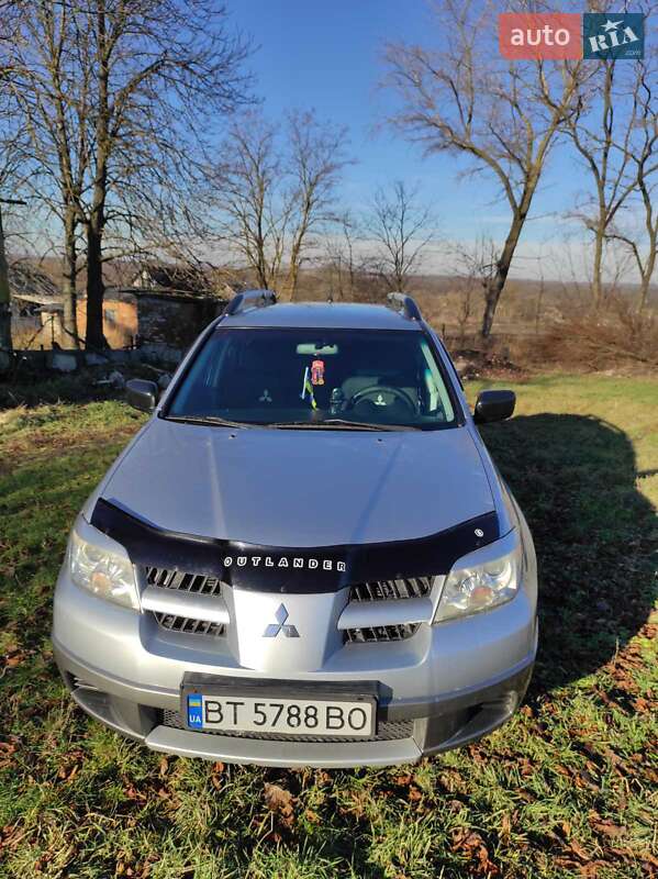 Mitsubishi Outlander 2005