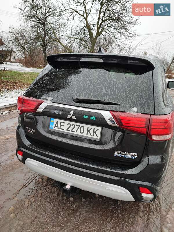 Внедорожник / Кроссовер Mitsubishi Outlander 2019 в Петриковке