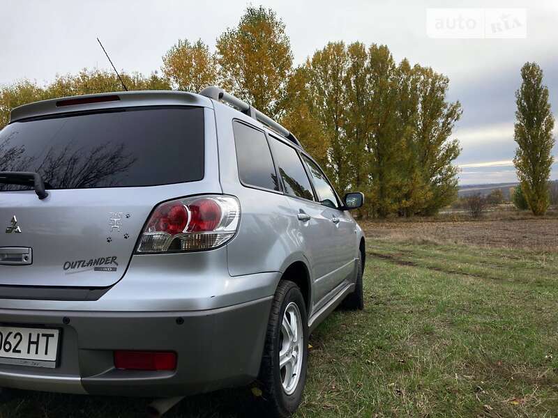 Внедорожник / Кроссовер Mitsubishi Outlander 2003 в Староконстантинове