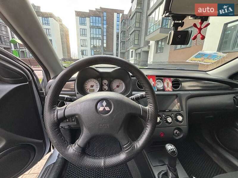 Позашляховик / Кросовер Mitsubishi Outlander 2006 в Львові
