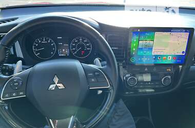 Позашляховик / Кросовер Mitsubishi Outlander 2015 в Кропивницькому
