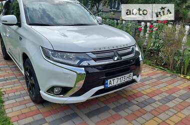 Mitsubishi Outlander 2016