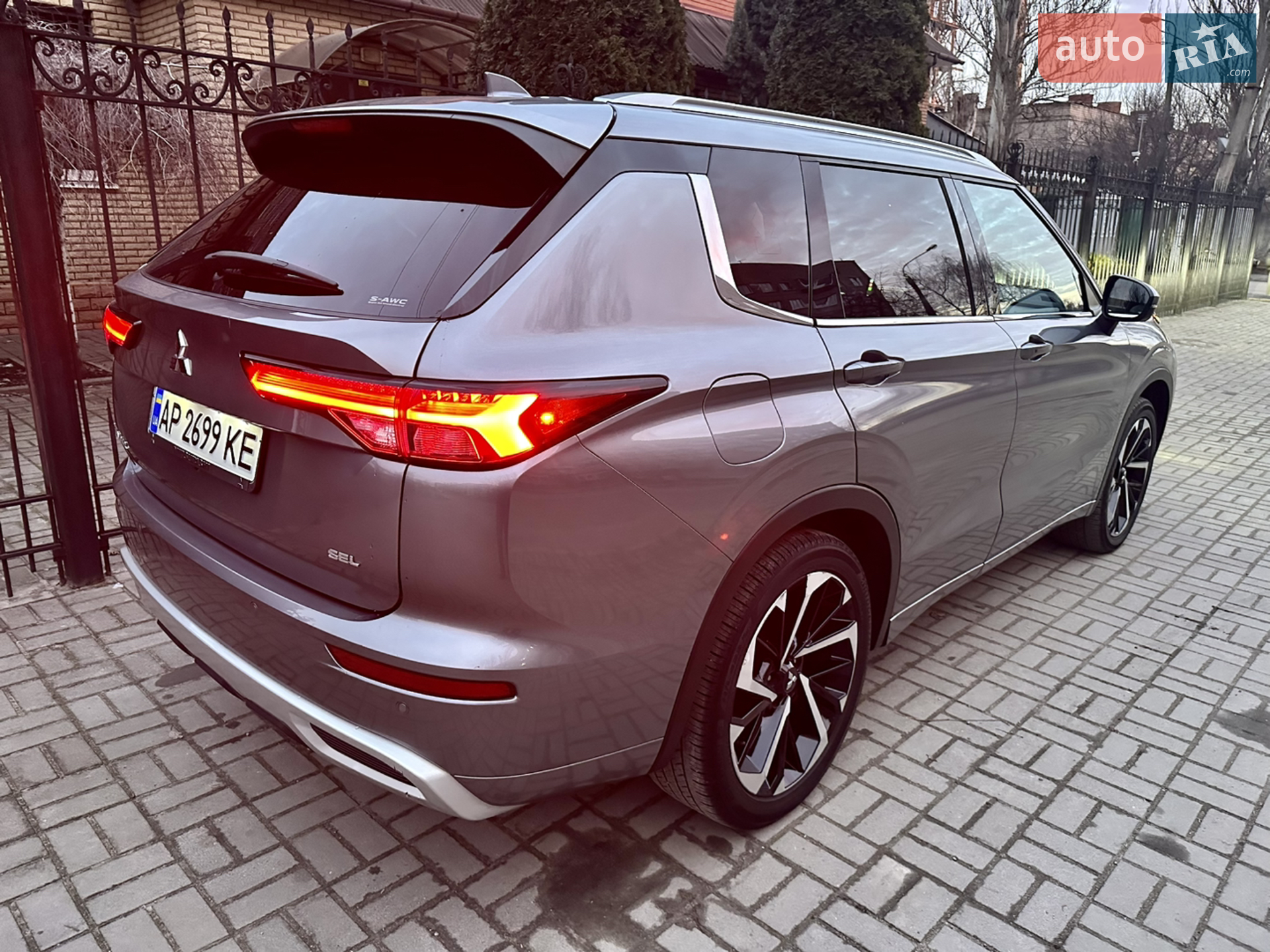 2021 Mitsubishi Outlander - мініатюра 13