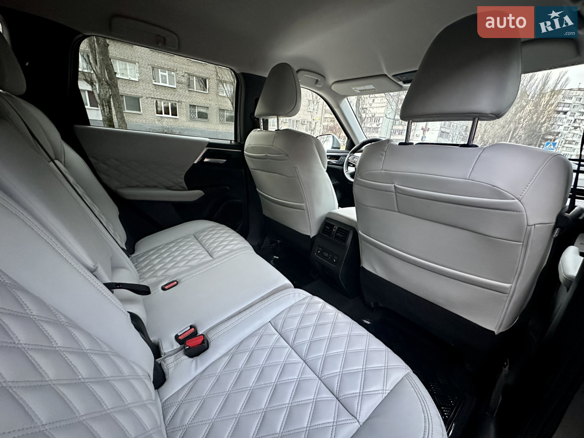 2021 Mitsubishi Outlander - мініатюра 25
