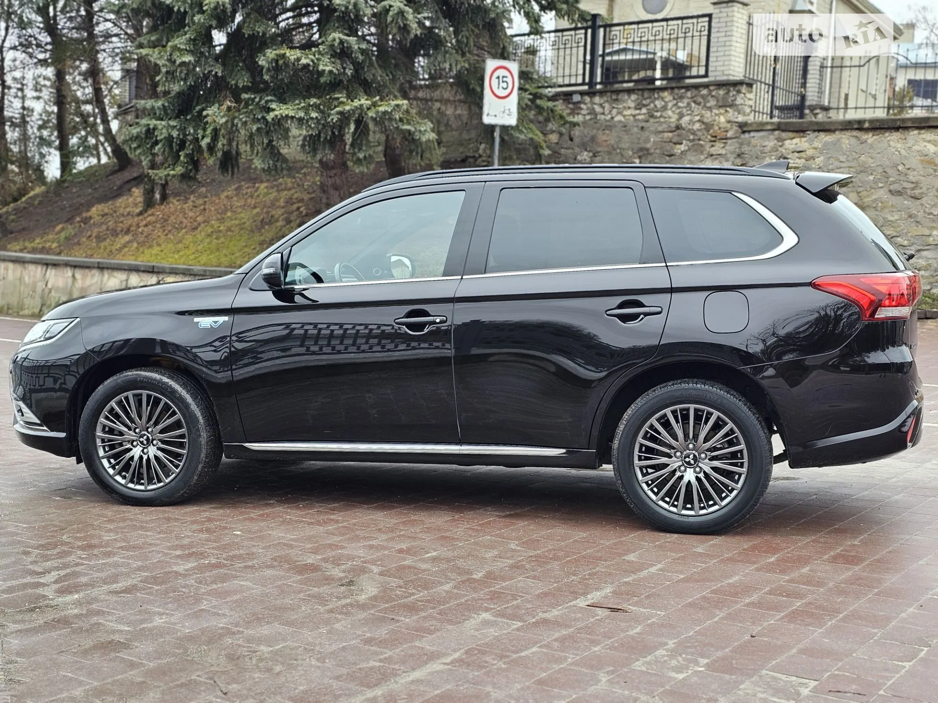 2018 Mitsubishi Outlander - мініатюра 11