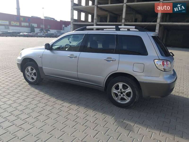 Внедорожник / Кроссовер Mitsubishi Outlander 2003 в Теребовле