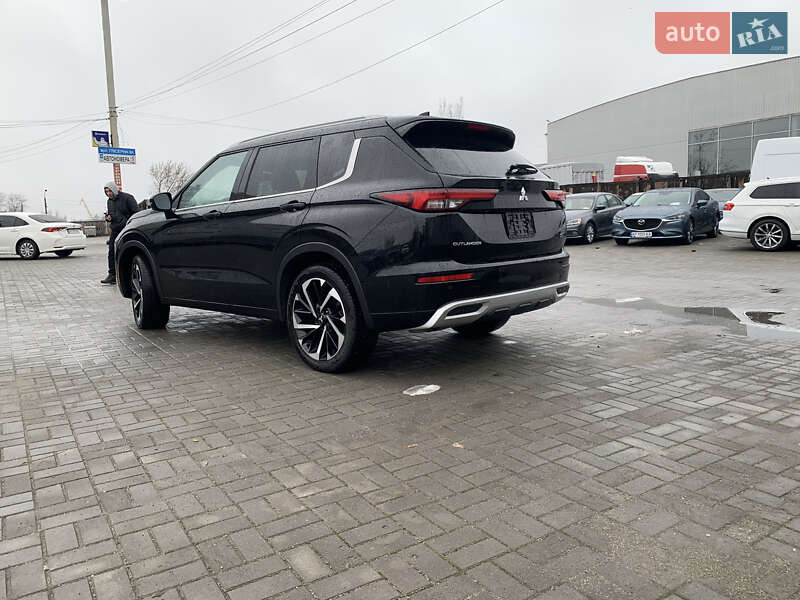 Позашляховик / Кросовер Mitsubishi Outlander 2021 в Запоріжжі фото 6 Позашляховик / Кросовер Mitsubishi Outlander 2021 в Запоріжжі