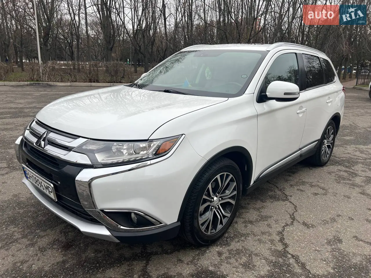 2016 Mitsubishi Outlander - мініатюра 28