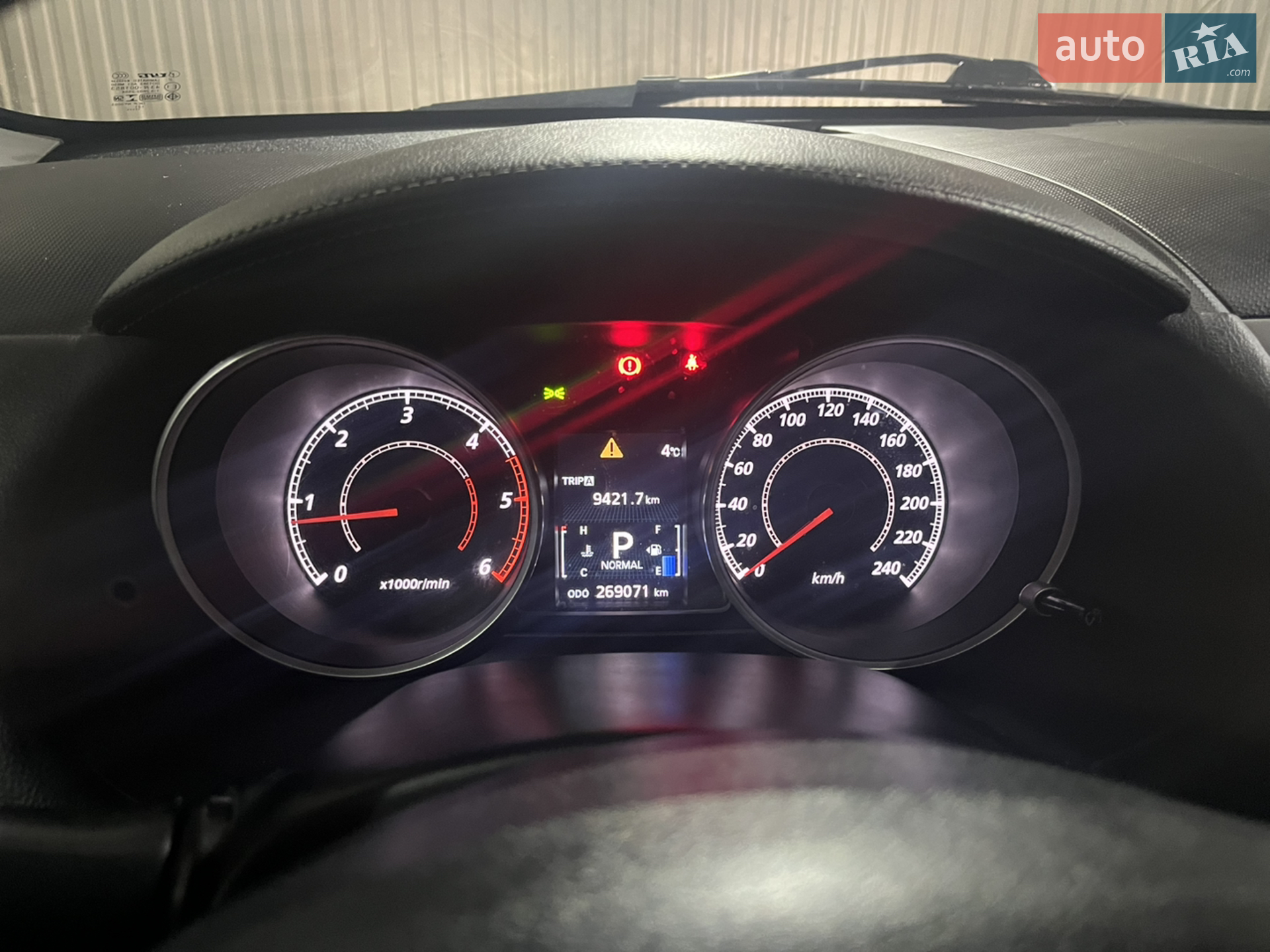 2010 Mitsubishi Outlander - мініатюра 14