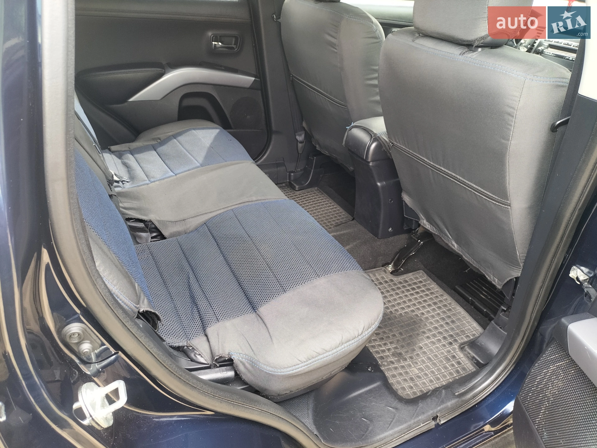 2011 Mitsubishi Outlander - мініатюра 11