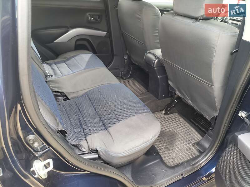 Внедорожник / Кроссовер Mitsubishi Outlander 2011 в Львове