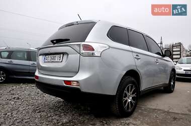 Внедорожник / Кроссовер Mitsubishi Outlander 2014 в Львове