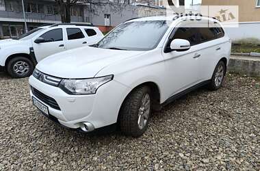 Mitsubishi Outlander 2013