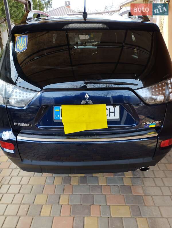 Позашляховик / Кросовер Mitsubishi Outlander 2010 в Миколаєві