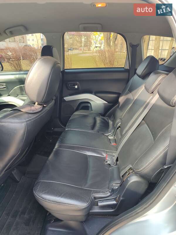 Позашляховик / Кросовер Mitsubishi Outlander 2008 в Дніпрі