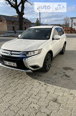 Mitsubishi Outlander 2017