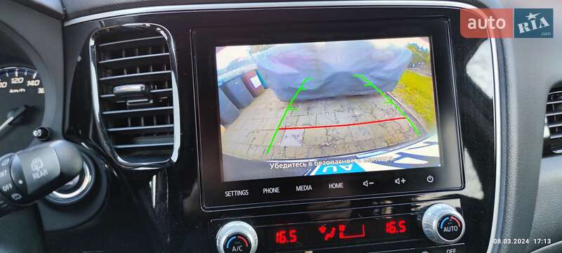 Внедорожник / Кроссовер Mitsubishi Outlander 2019 в Львове