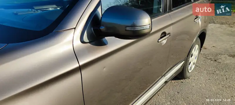 Mitsubishi Outlander 2019 VIN JMBXTGF2WLZ000284 фото оголошення 70 з 120