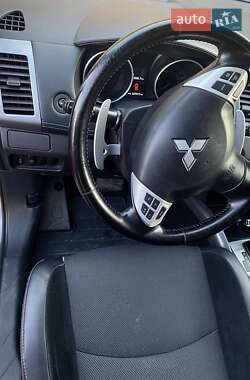 Внедорожник / Кроссовер Mitsubishi Outlander 2010 в Измаиле