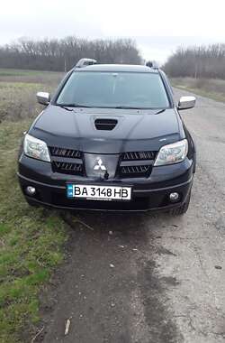 Внедорожник / Кроссовер Mitsubishi Outlander 2005 в Голованевске