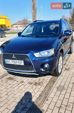 Mitsubishi Outlander 2011