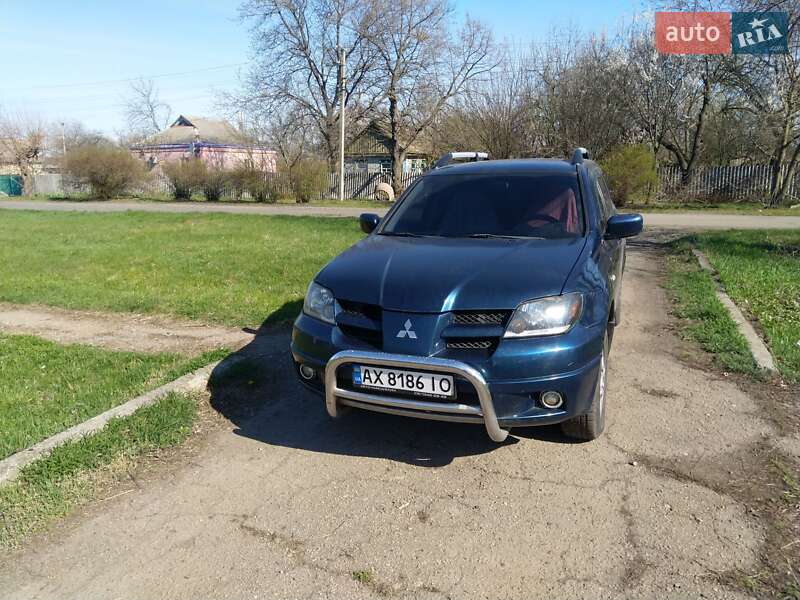 Позашляховик / Кросовер Mitsubishi Outlander 2003 в Сахновщині