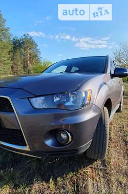 Mitsubishi Outlander 2010