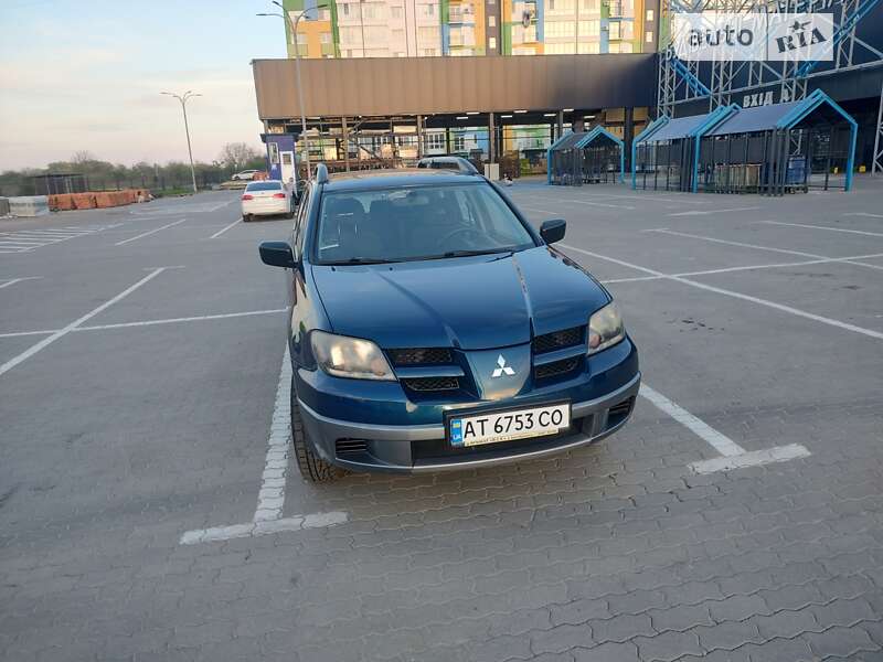 Внедорожник / Кроссовер Mitsubishi Outlander 2004 в Ивано-Франковске