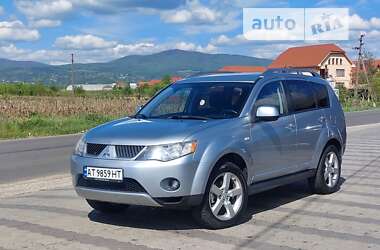 Внедорожник / Кроссовер Mitsubishi Outlander 2009 в Иршаве
