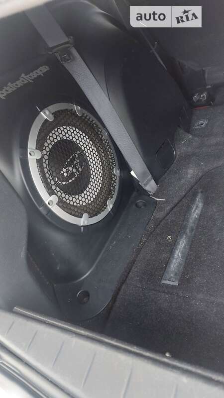 Позашляховик / Кросовер Mitsubishi Outlander 2009 в Іршаві