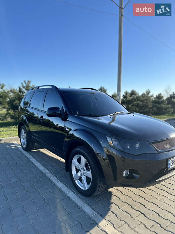 Внедорожник / Кроссовер Mitsubishi Outlander 2007 в 