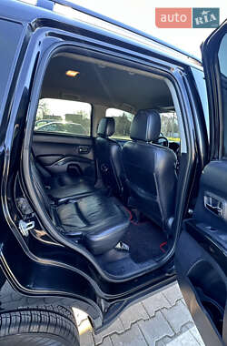 Внедорожник / Кроссовер Mitsubishi Outlander 2007 в 