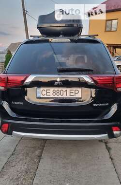 Внедорожник / Кроссовер Mitsubishi Outlander 2017 в Черновцах